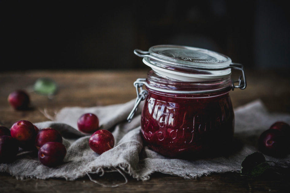 Plum jam with cinnamon – Sara's Kitchen Garden